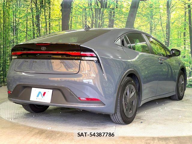 Toyota PRIUS 2023-03 7223809-15