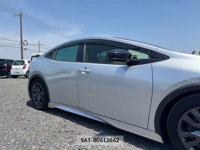 Toyota PRIUS 2023-12 7223831-9