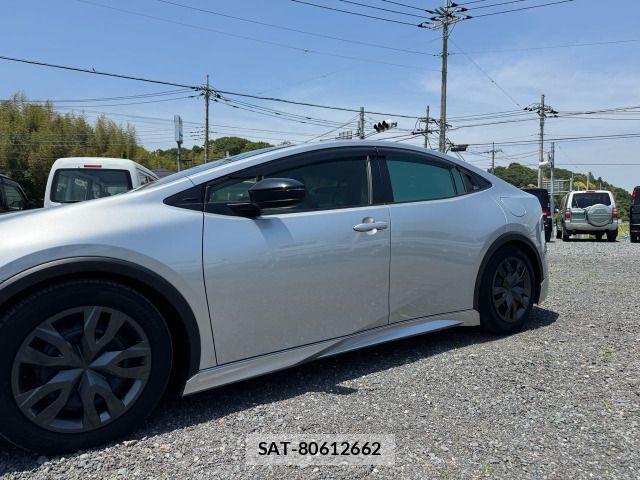 Toyota PRIUS 2023-12 7223831-3