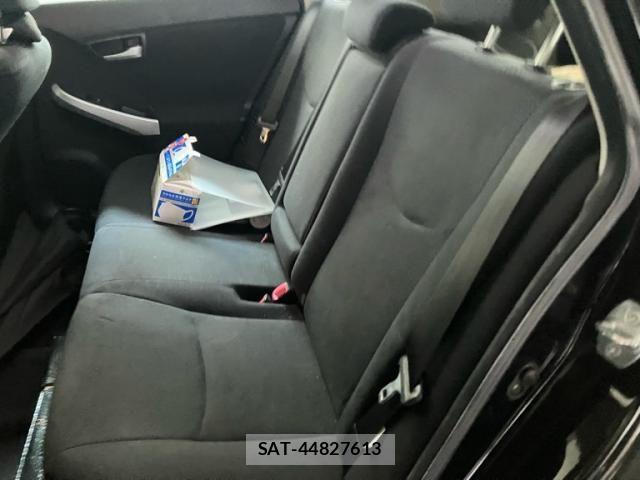 Toyota PRIUS 2012-02 7223641-12