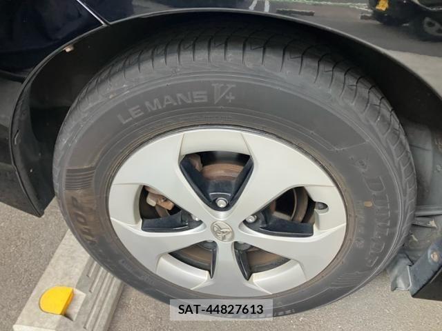 Toyota PRIUS 2012-02 7223641-6