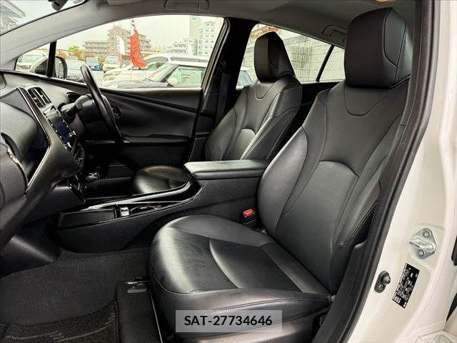 Toyota PRIUS 2021-06 7223788-16