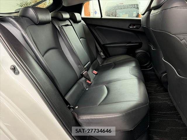 Toyota PRIUS 2021-06 7223788-17