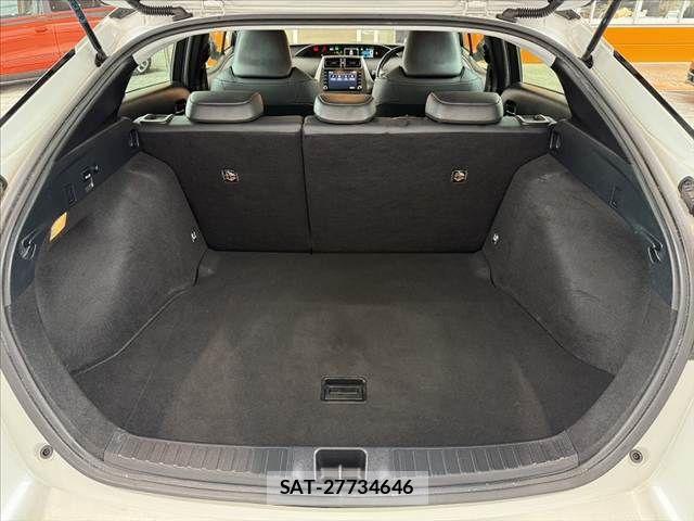 Toyota PRIUS 2021-06 7223788-19