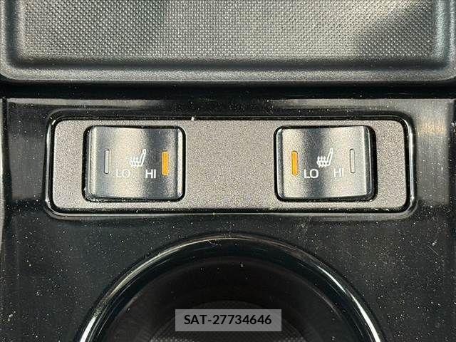 Toyota PRIUS 2021-06 7223788-5