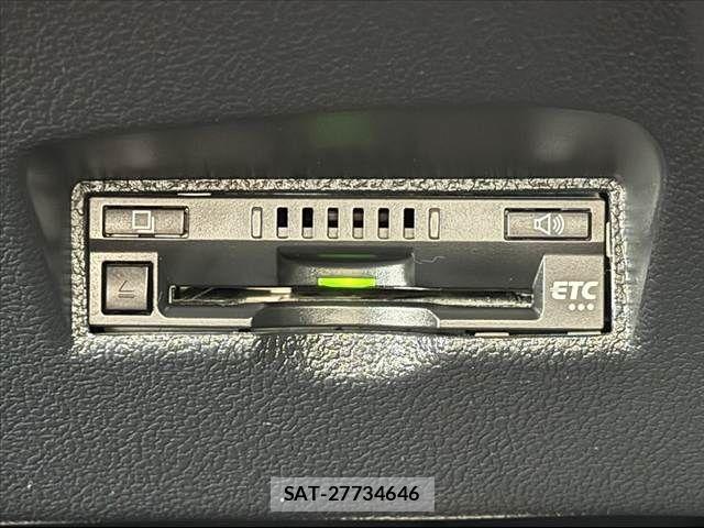Toyota PRIUS 2021-06 7223788-6