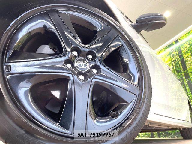 Toyota PRIUS 2019-04 7223758-12