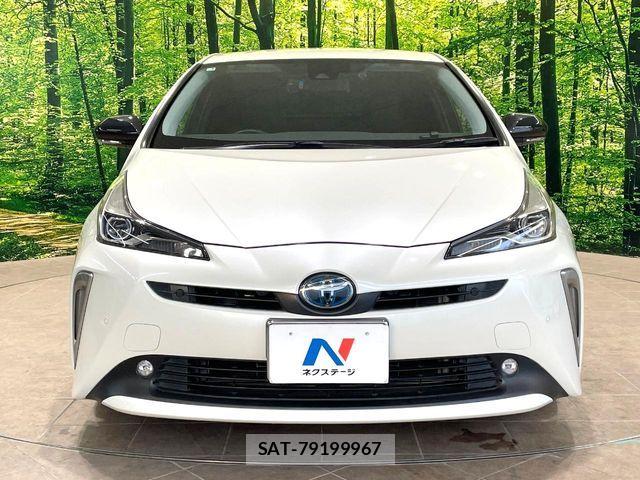 Toyota PRIUS 2019-04 7223758-13