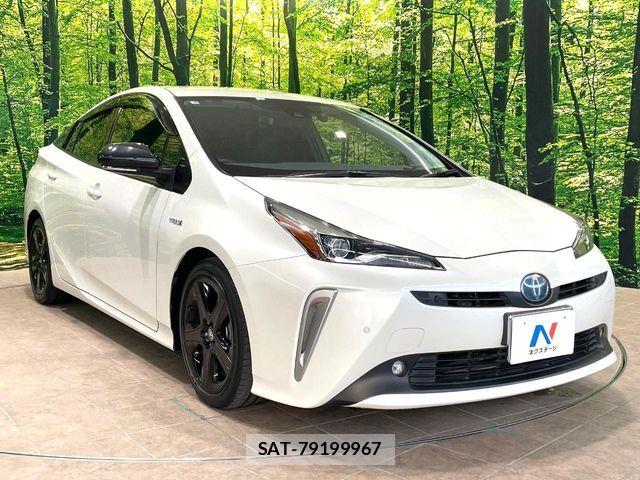 Toyota PRIUS 2019-04 7223758-15