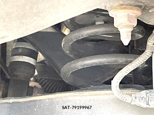 Toyota PRIUS 2019-04 7223758-19