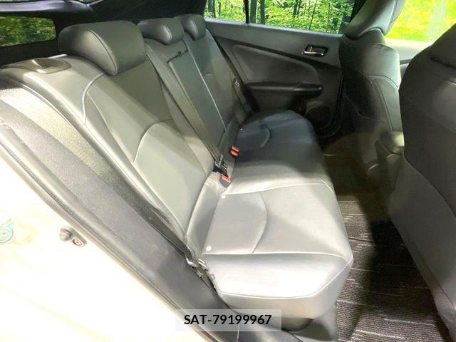 Toyota PRIUS 2019-04 7223758-8