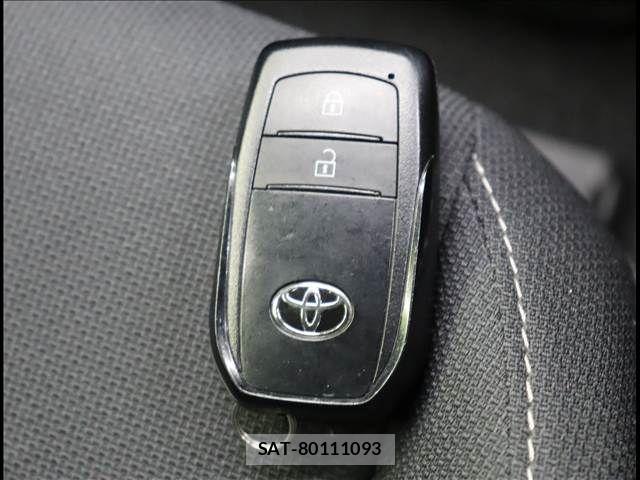 Toyota PRIUS 2023-04 7223812-10