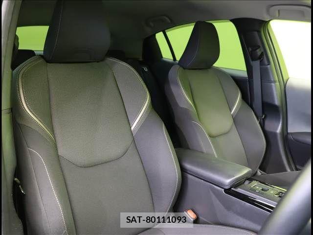 Toyota PRIUS 2023-04 7223812-20