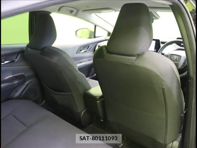 Toyota PRIUS 2023-04 7223812-23