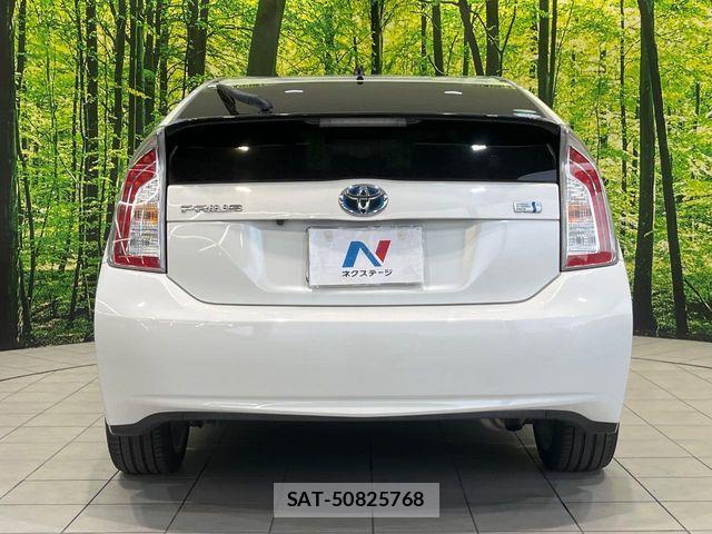 Toyota PRIUS 2013-04 7218060-14