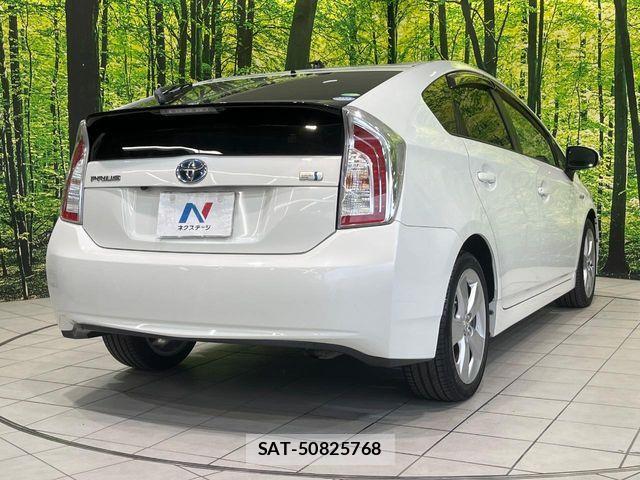 Toyota PRIUS 2013-04 7218060-16