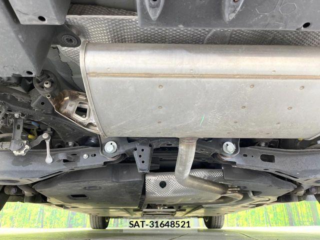 Toyota PRIUS 2017-09 7223731-18