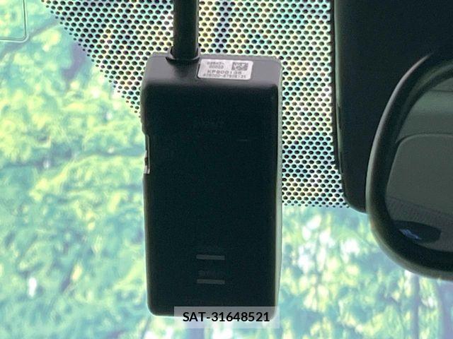 Toyota PRIUS 2017-09 7223731-5