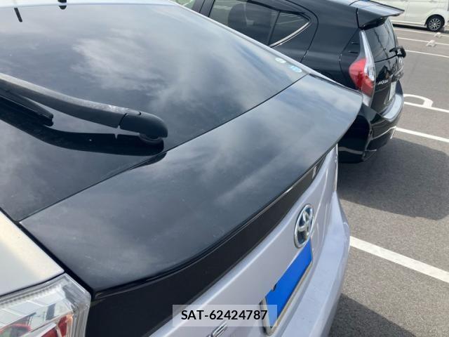 Toyota PRIUS 2012-03 7218179-4