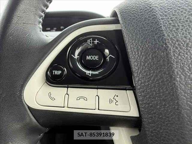 Toyota PRIUS 2017-11 7223733-22
