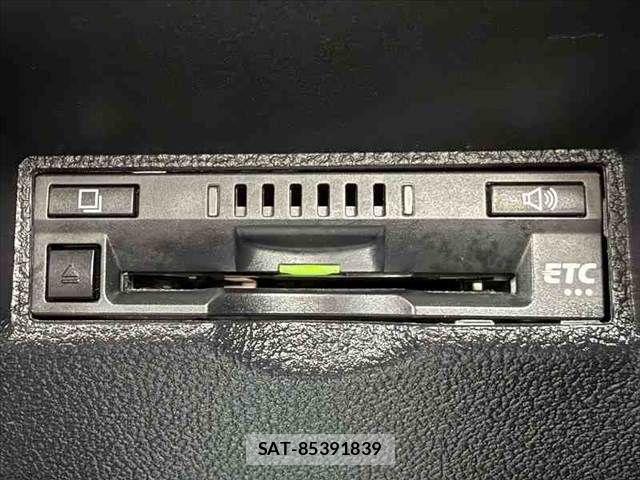 Toyota PRIUS 2017-11 7223733-25