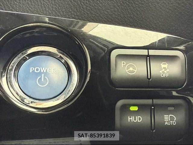 Toyota PRIUS 2017-11 7223733-4