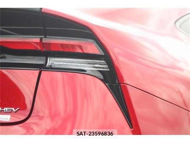 Toyota PRIUS 2023-09 7223826-11