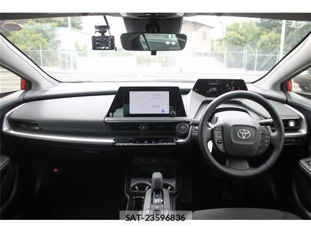 Toyota PRIUS 2023-09 7223826-16