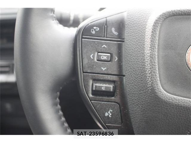 Toyota PRIUS 2023-09 7223826-25