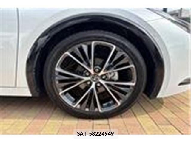 Toyota PRIUS 2024-08 7223842-9