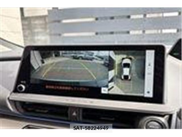 Toyota PRIUS 2024-08 7223842-21