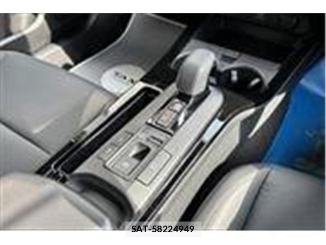 Toyota PRIUS 2024-08 7223842-23