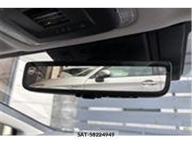 Toyota PRIUS 2024-08 7223842-27