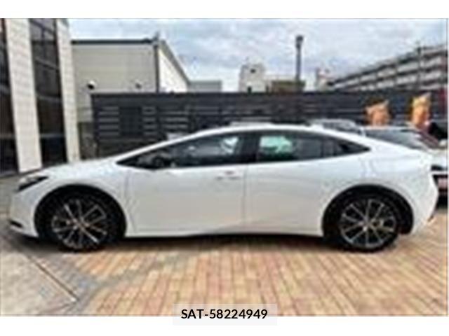 Toyota PRIUS 2024-08 7223842-7