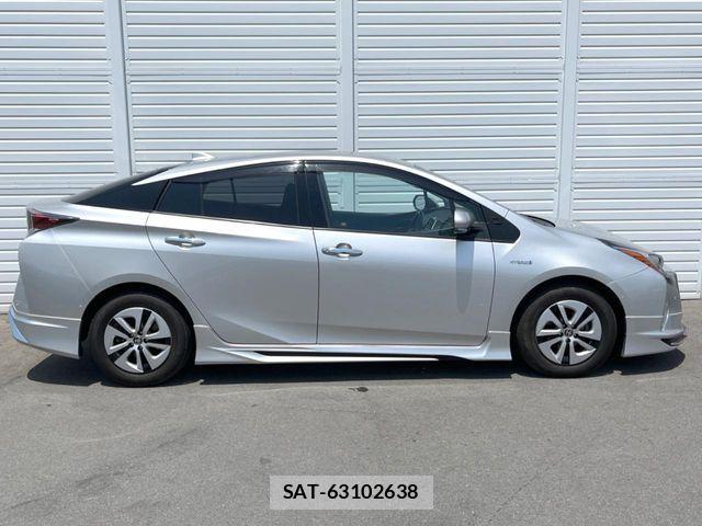 Toyota PRIUS 2016-09 7223707-16