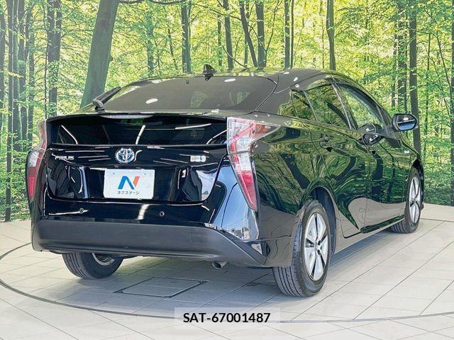 Toyota PRIUS 2016-07 7223699-16