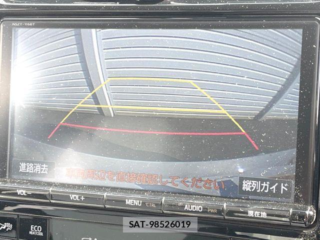 Toyota PRIUS 2018-02 7223736-3