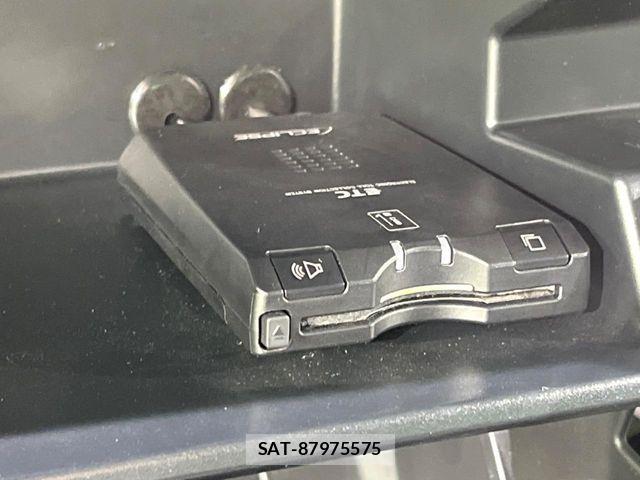 Toyota PRIUS 2013-05 7223657-4