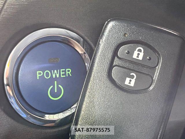 Toyota PRIUS 2013-05 7223657-5