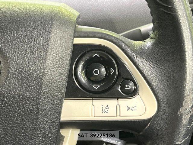 Toyota PRIUS 2017-08 7223719-5
