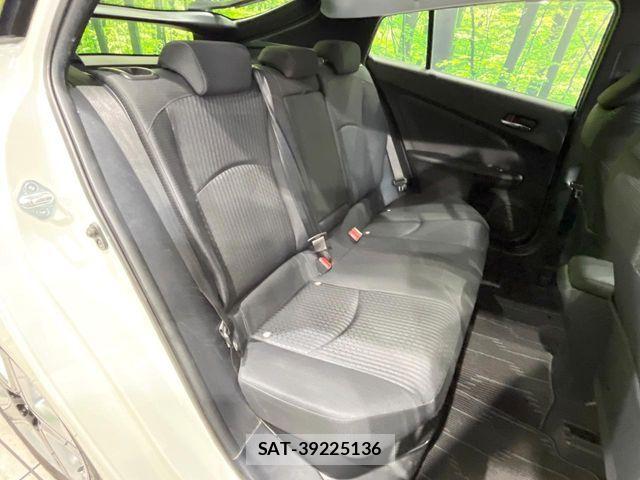 Toyota PRIUS 2017-08 7223719-8