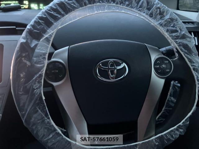 Toyota PRIUS 2013-07 7223664-20