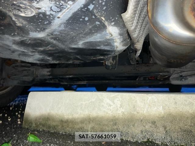 Toyota PRIUS 2013-07 7223664-6