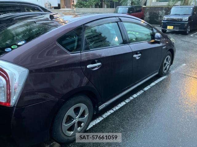 Toyota PRIUS 2013-07 7223664-7