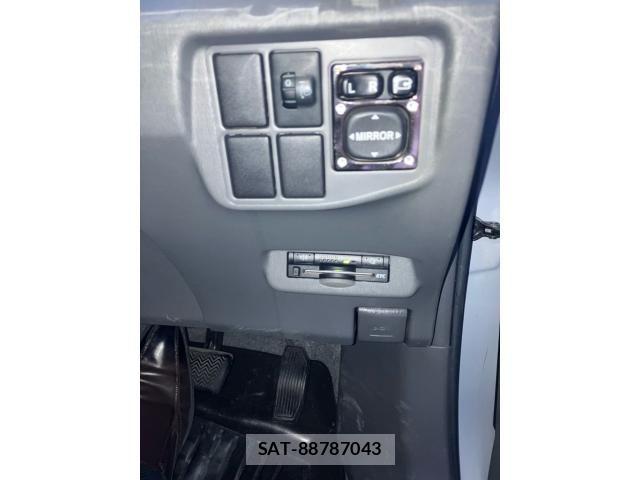 Toyota PRIUS 2009-10 7223616-13