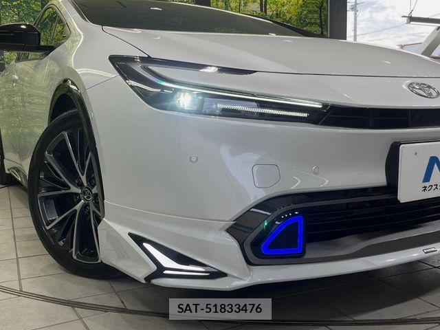 Toyota PRIUS 2023-05 7223810-13