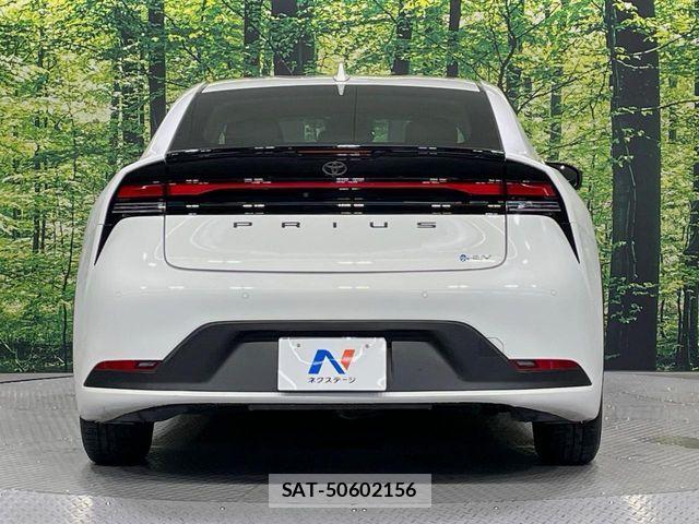 Toyota PRIUS 2023-04 7217760-14
