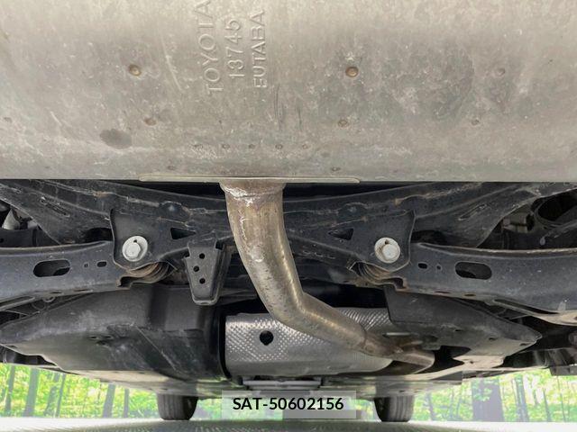 Toyota PRIUS 2023-04 7217760-18