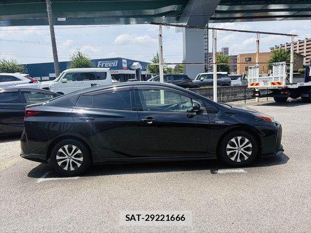 Toyota PRIUS 2019-07 7223773-16