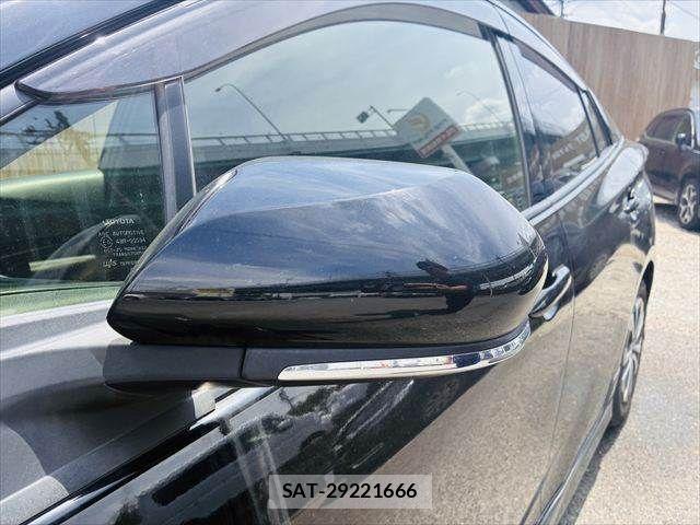 Toyota PRIUS 2019-07 7223773-25
